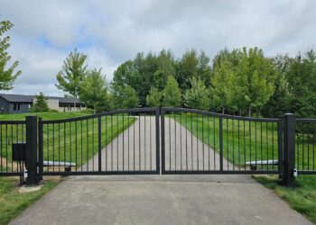 Local Driveway Gate Contractors in East York Local Driveway Gate Contractors in East York
